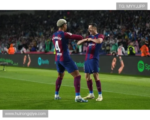 21世纪巴萨球员帽子戏法统计梅西遥遥领先苏亚雷斯莱万紧随其后