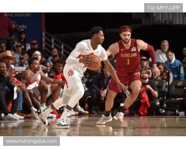 鹈鹕上半场领先公牛16分下半场调整首发新秀替补引发关注 鹈鹕上半场领先公牛16分下半场调整首发新秀替补引发关注